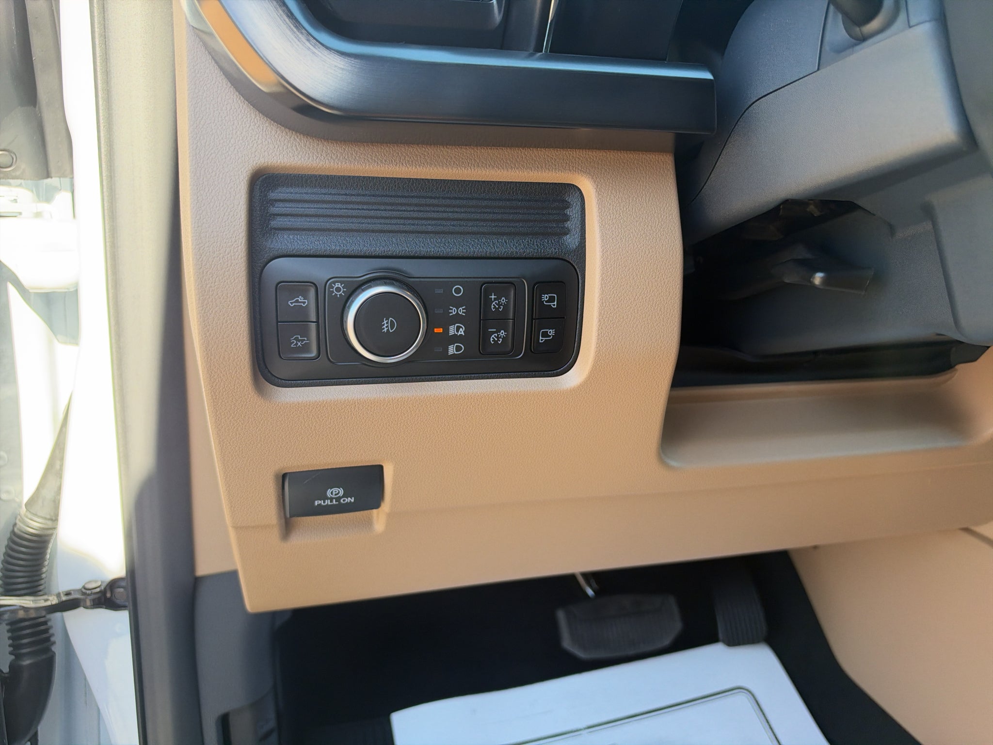 2027 Ford F-250 F-250® Lariat®