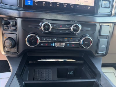 2027 Ford F-250 F-250® Lariat®