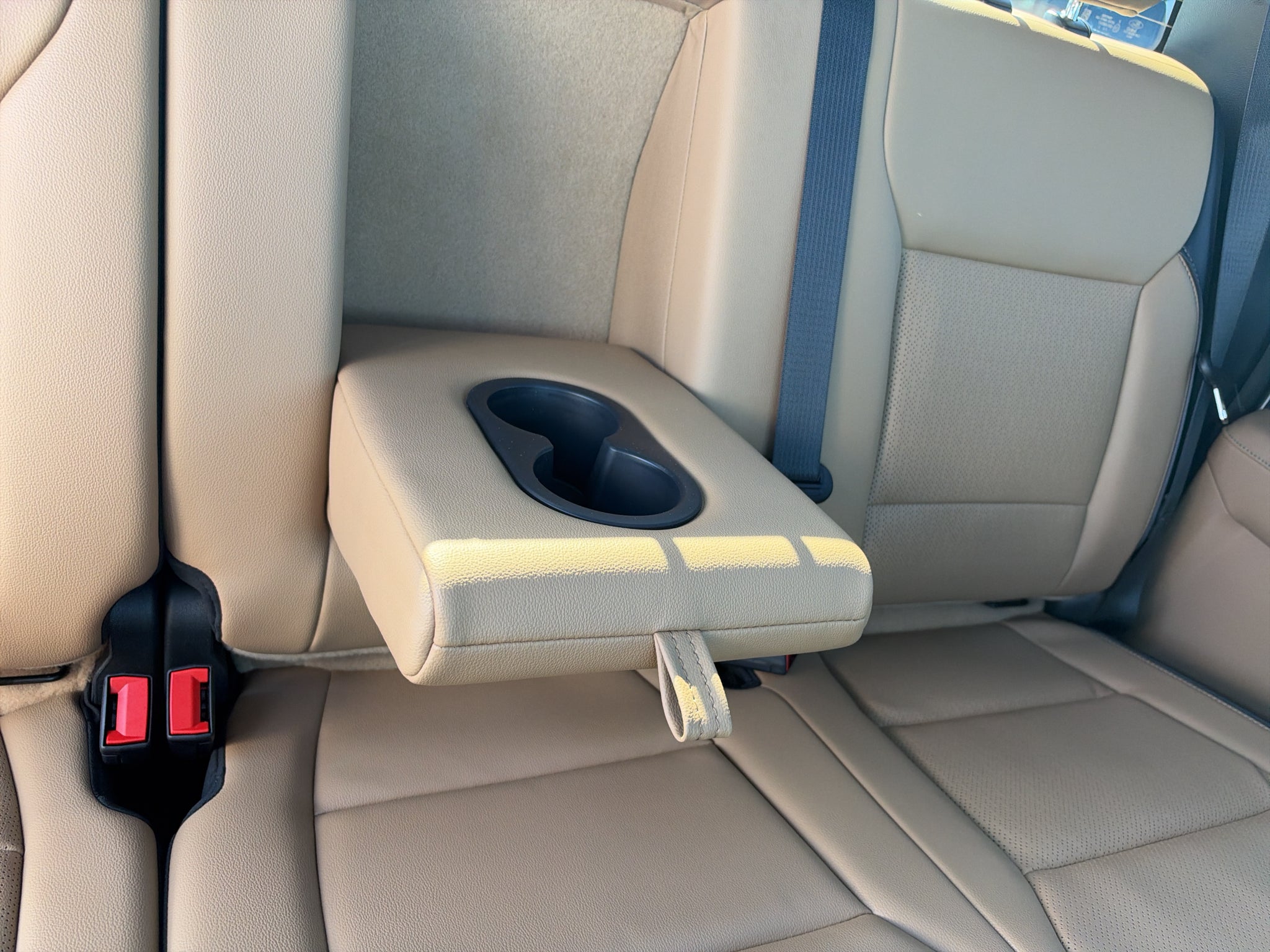 2027 Ford F-250 F-250® Lariat®