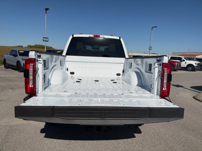 2027 Ford F-250 F-250® Lariat®