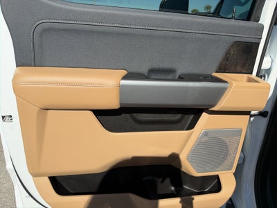 2027 Ford F-250 F-250® Lariat®