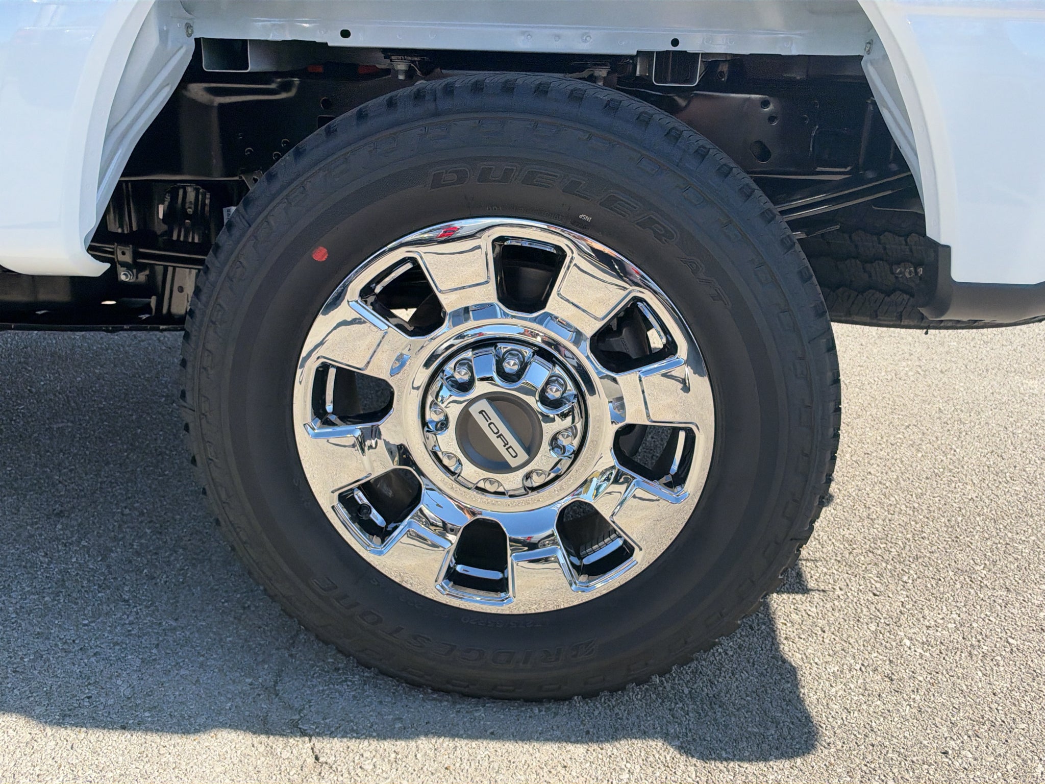 2027 Ford F-250 F-250® Lariat®