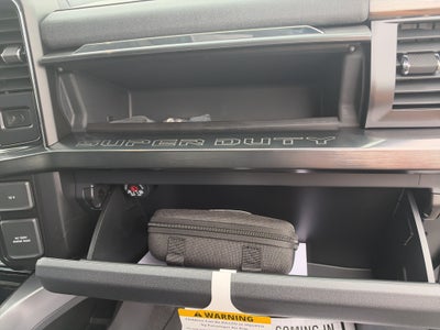2027 Ford F-250 F-250® Lariat®