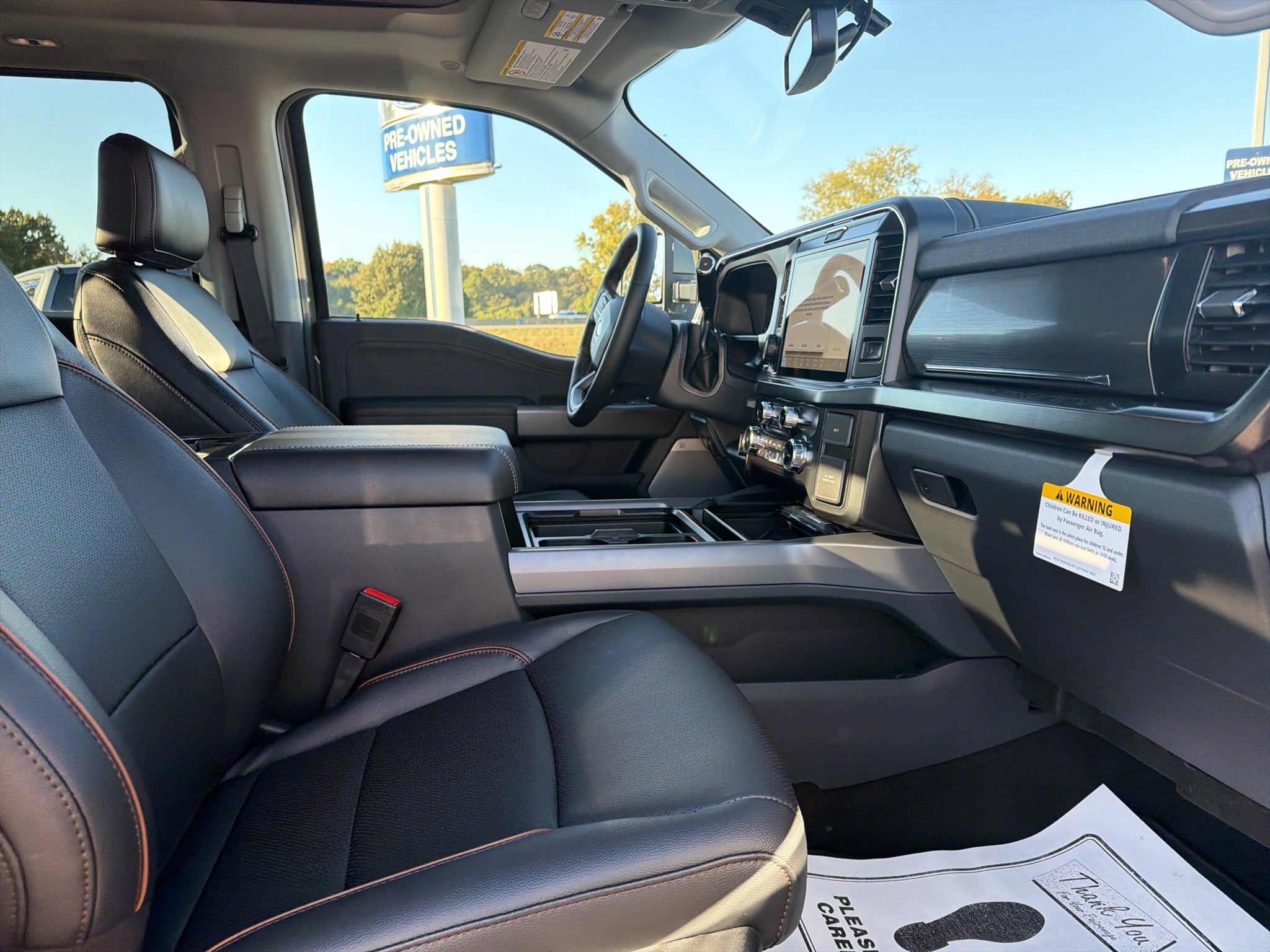 2027 Ford F-250 F-250® Lariat®