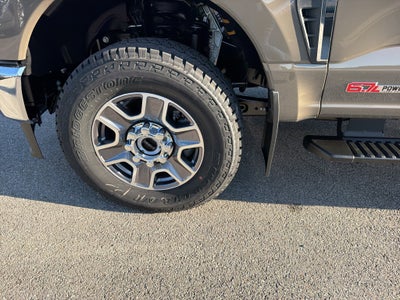 2027 Ford F-250 F-250® Lariat®