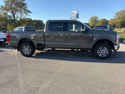 2027 Ford F-250 F-250® Lariat®