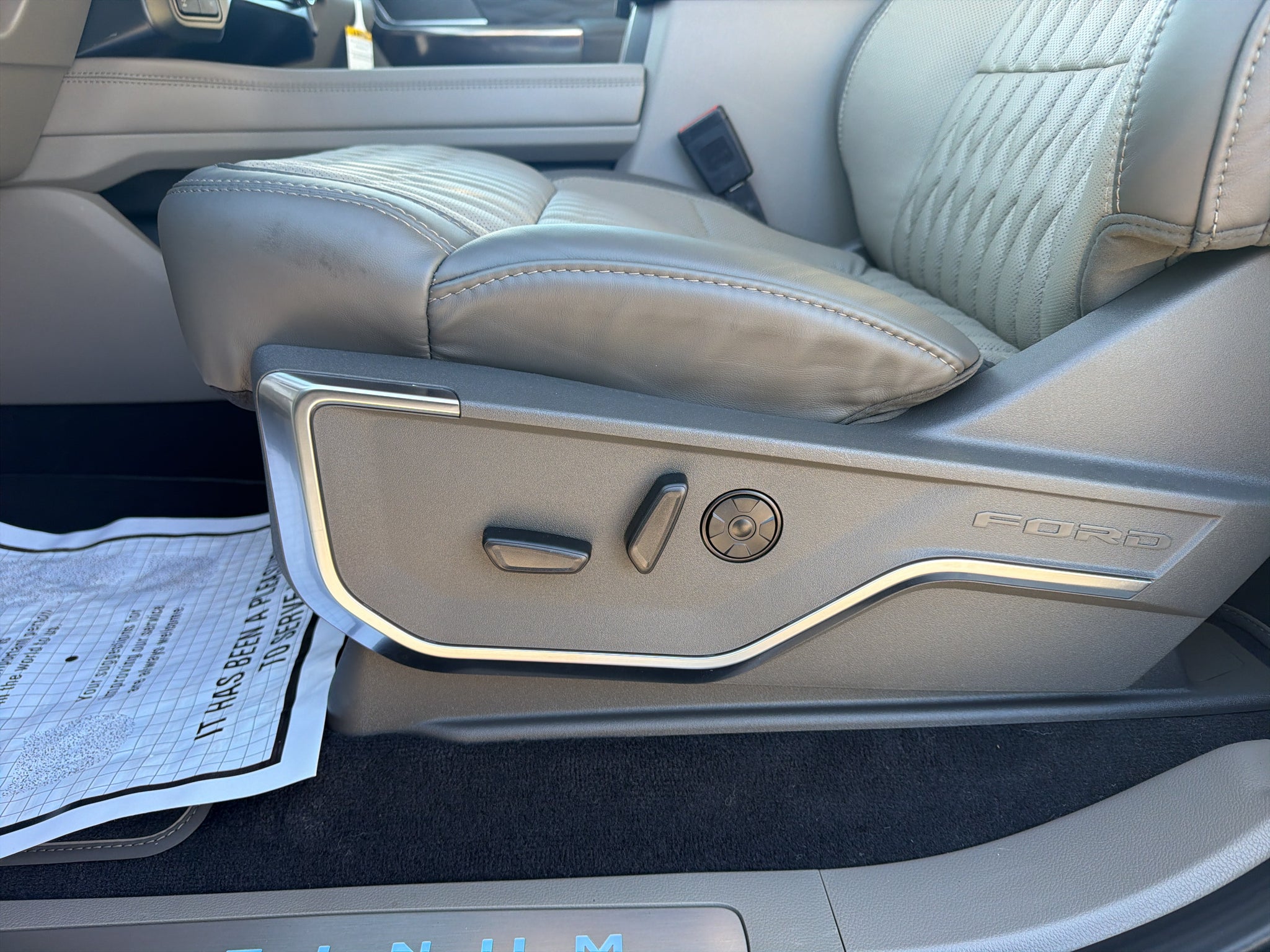 2027 Ford F-250 F-250® Platinum®