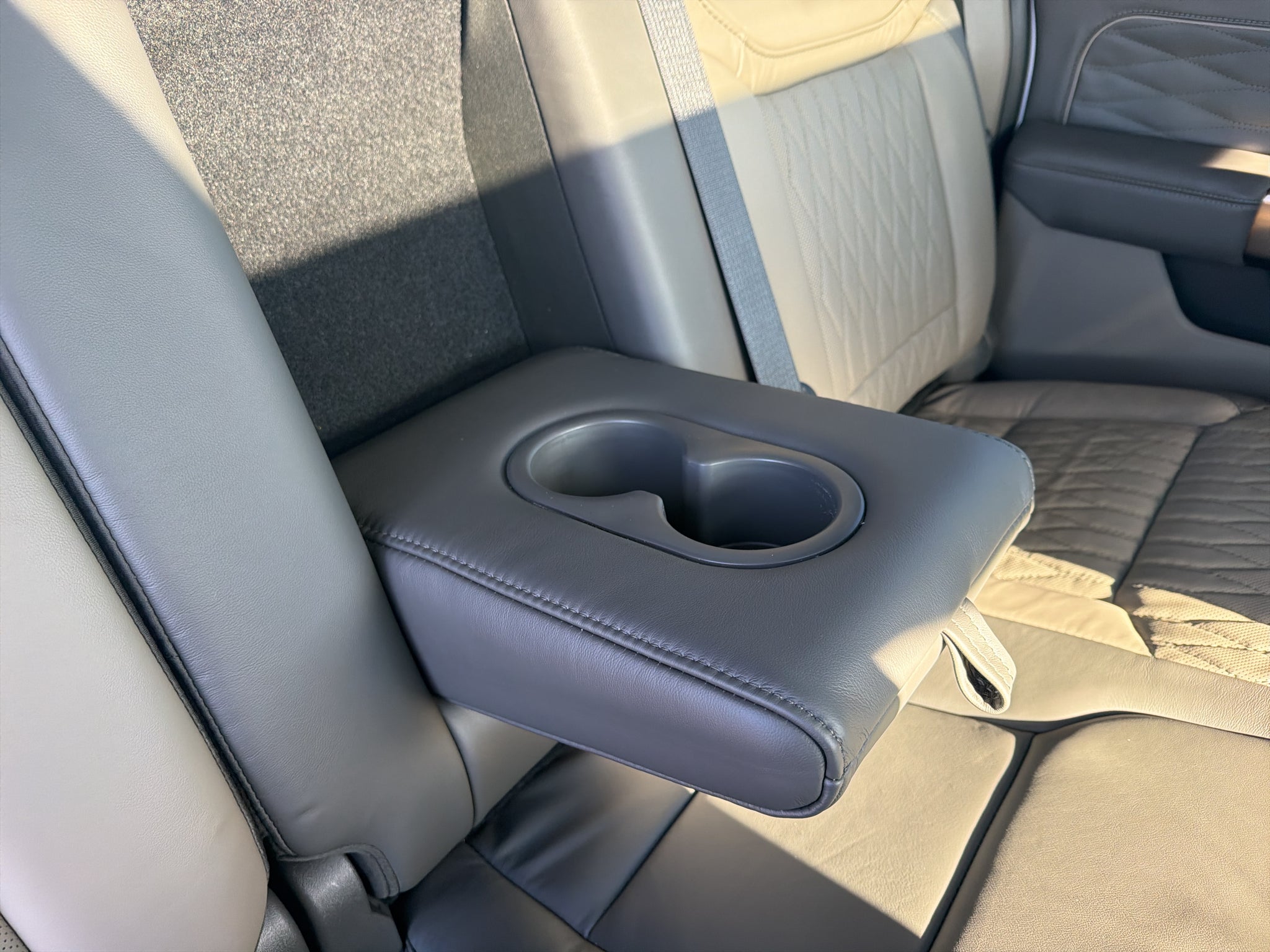 2027 Ford F-250 F-250® Platinum®