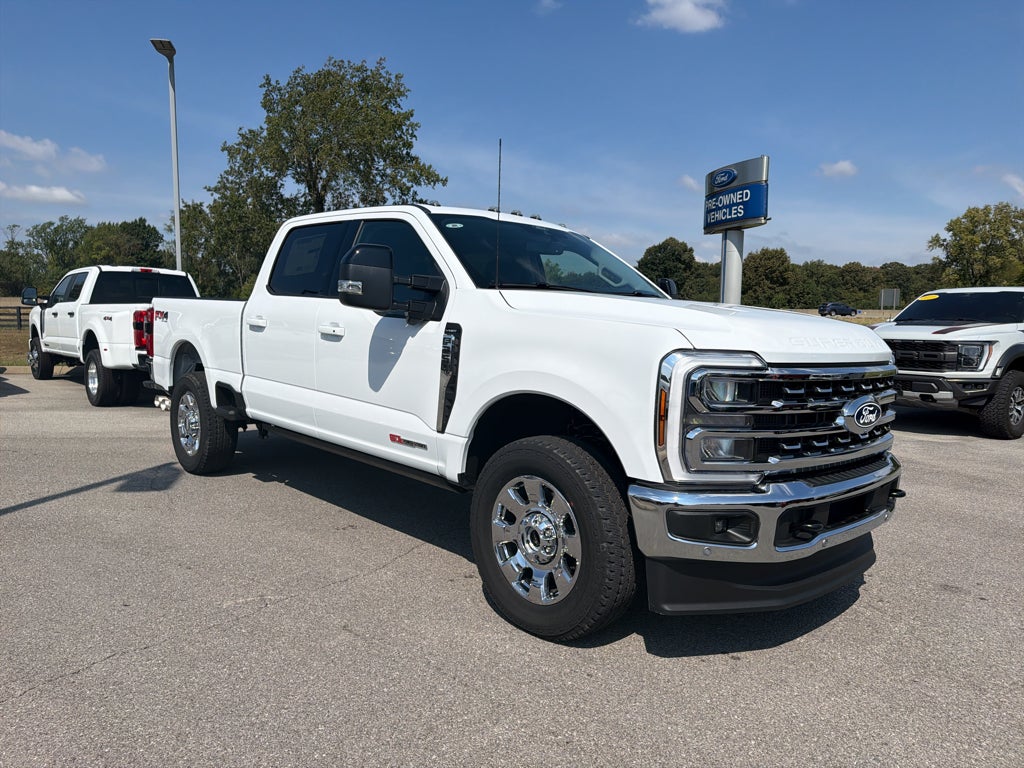 2027 Ford F-250 F-250® Lariat®