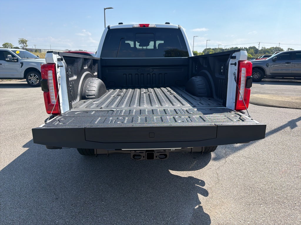 2027 Ford F-250 F-250® Lariat®