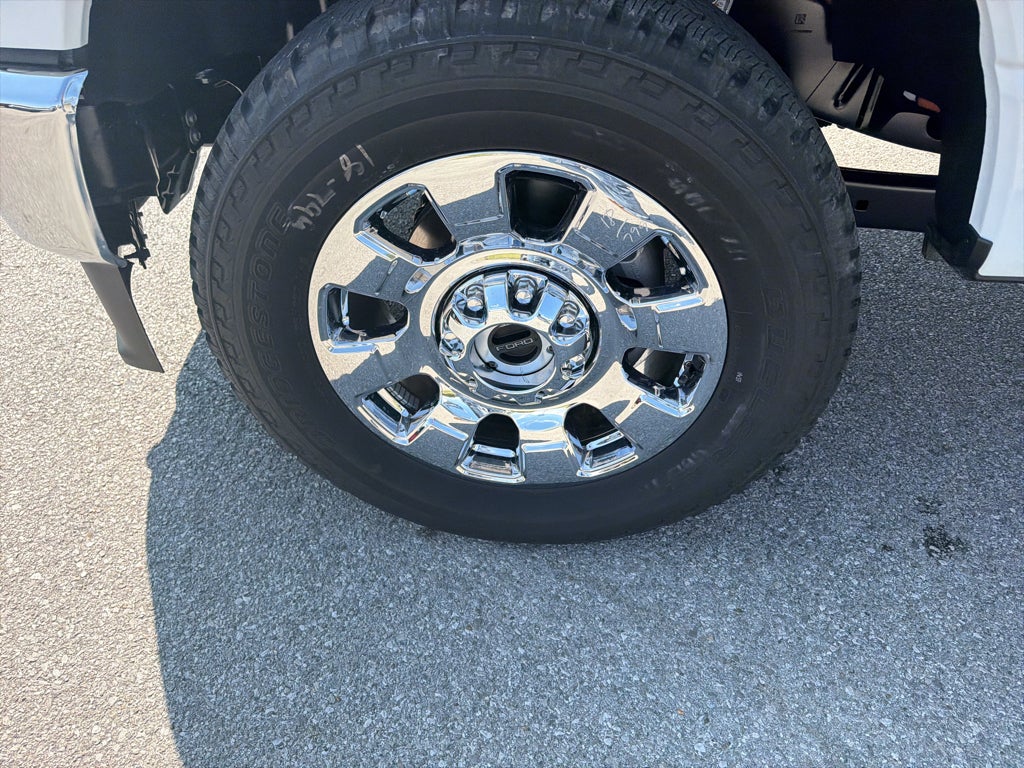 2027 Ford F-250 F-250® Lariat®