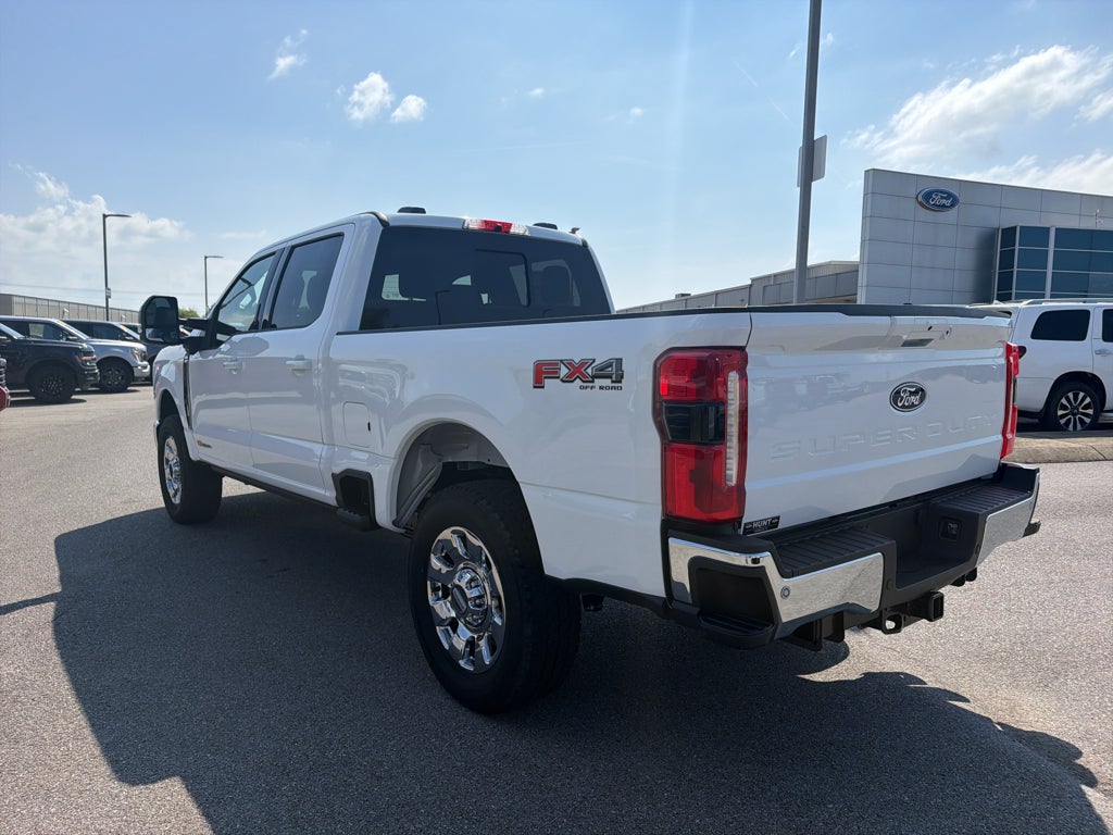 2027 Ford F-250 F-250® Lariat®