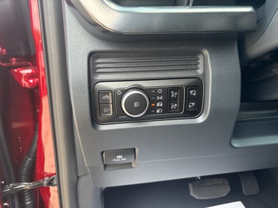 2027 Ford F-250 F-250® Lariat®