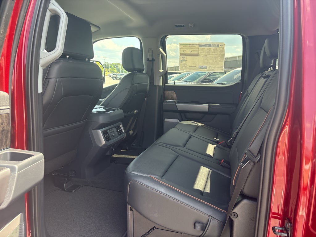 2027 Ford F-250 F-250® Lariat®