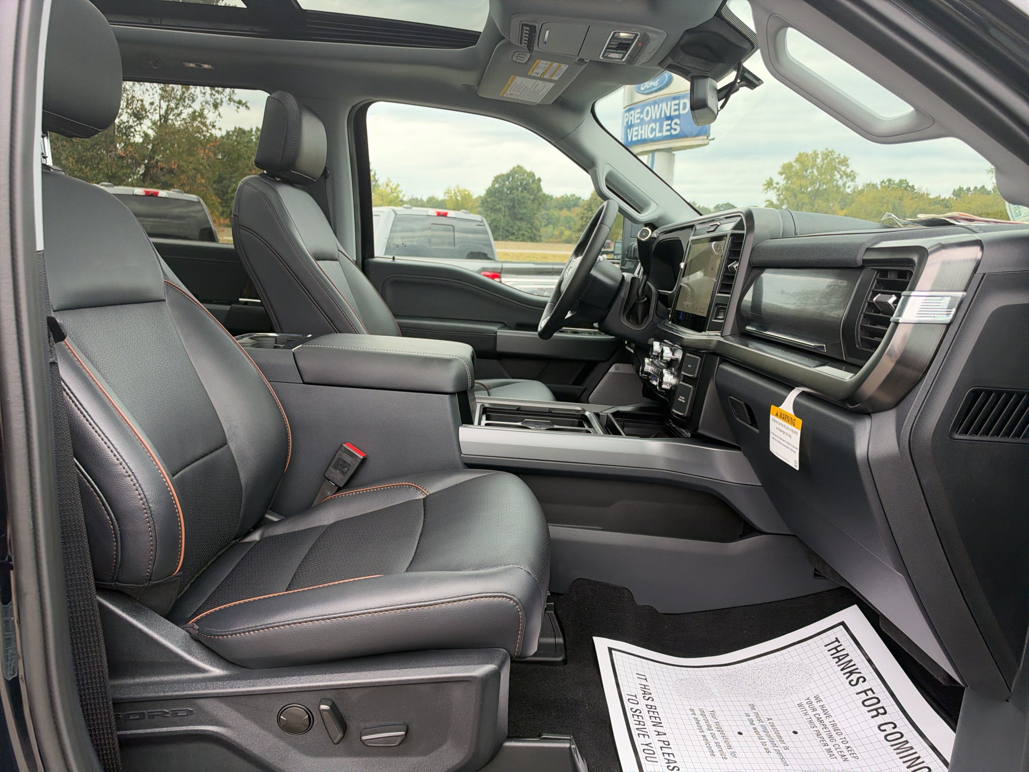2027 Ford F-250 F-250® Lariat®