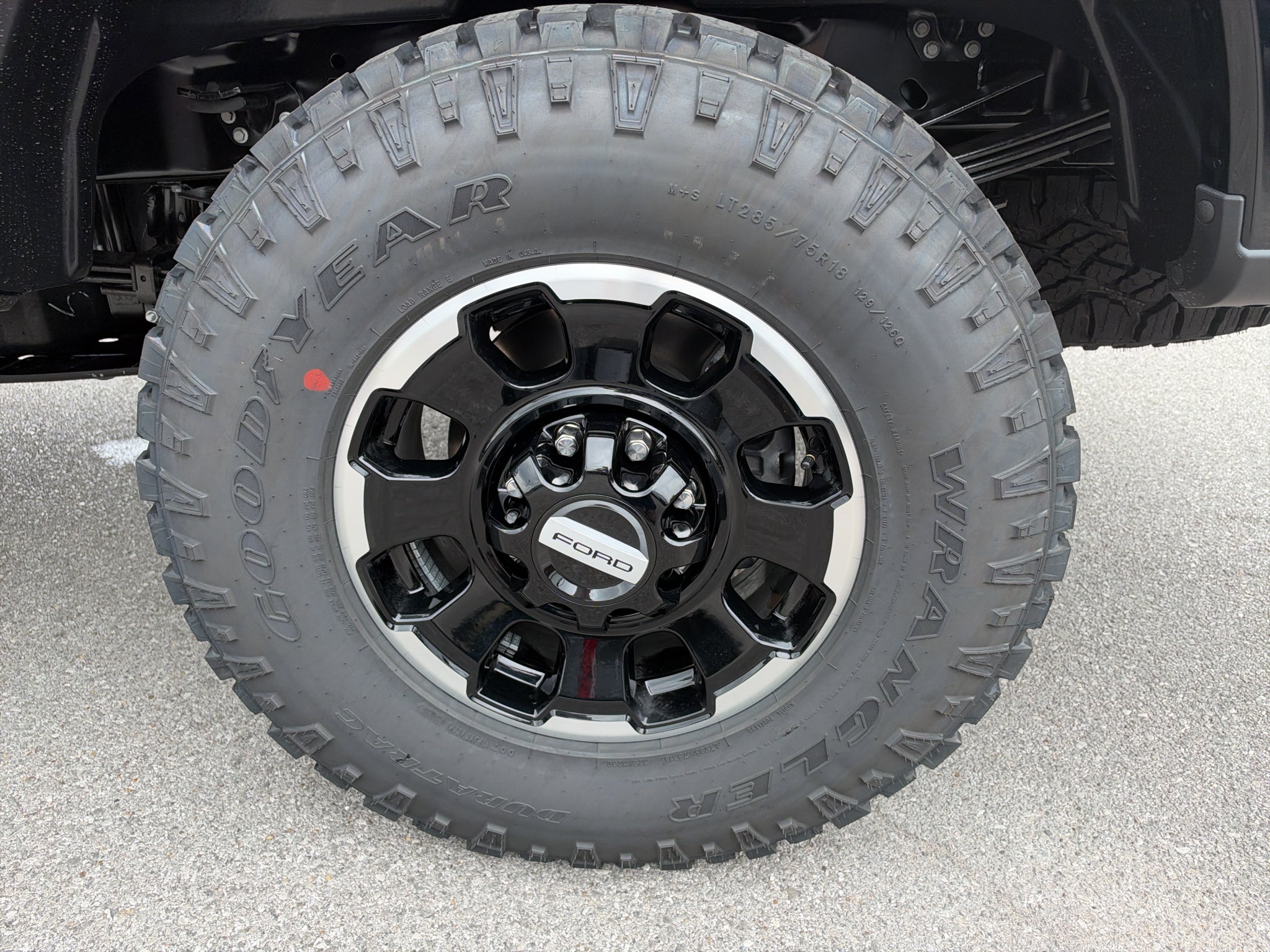 2027 Ford F-250 F-250® Lariat®