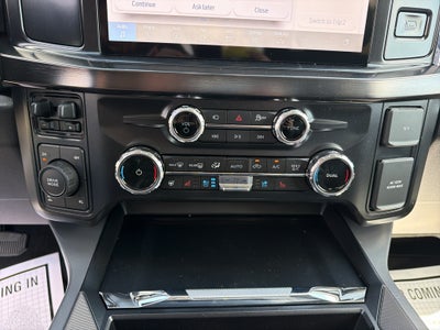 2027 Ford F-250 F-250® Lariat®