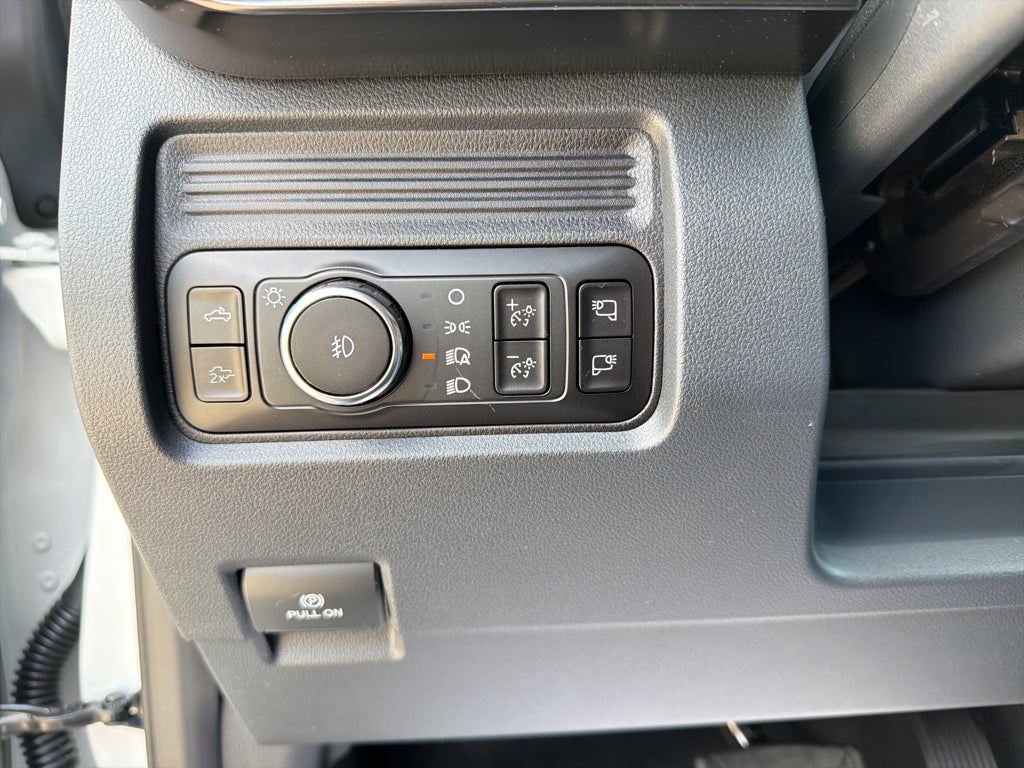 2027 Ford F-250 F-250® Lariat®