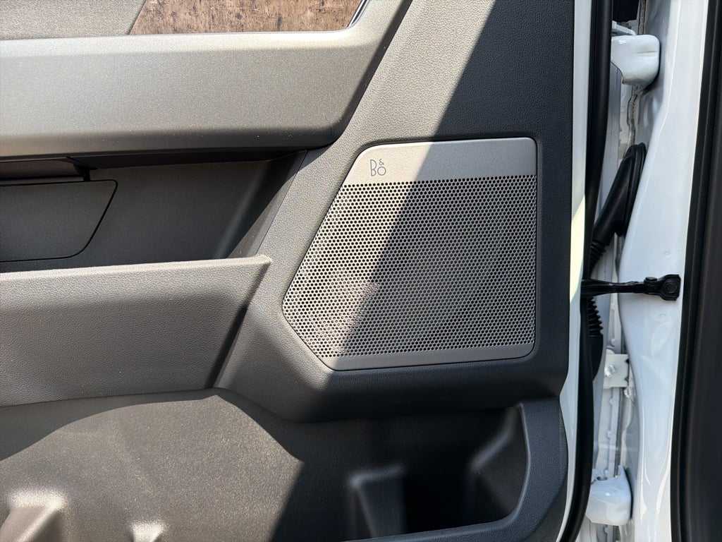 2027 Ford F-250 F-250® Lariat®