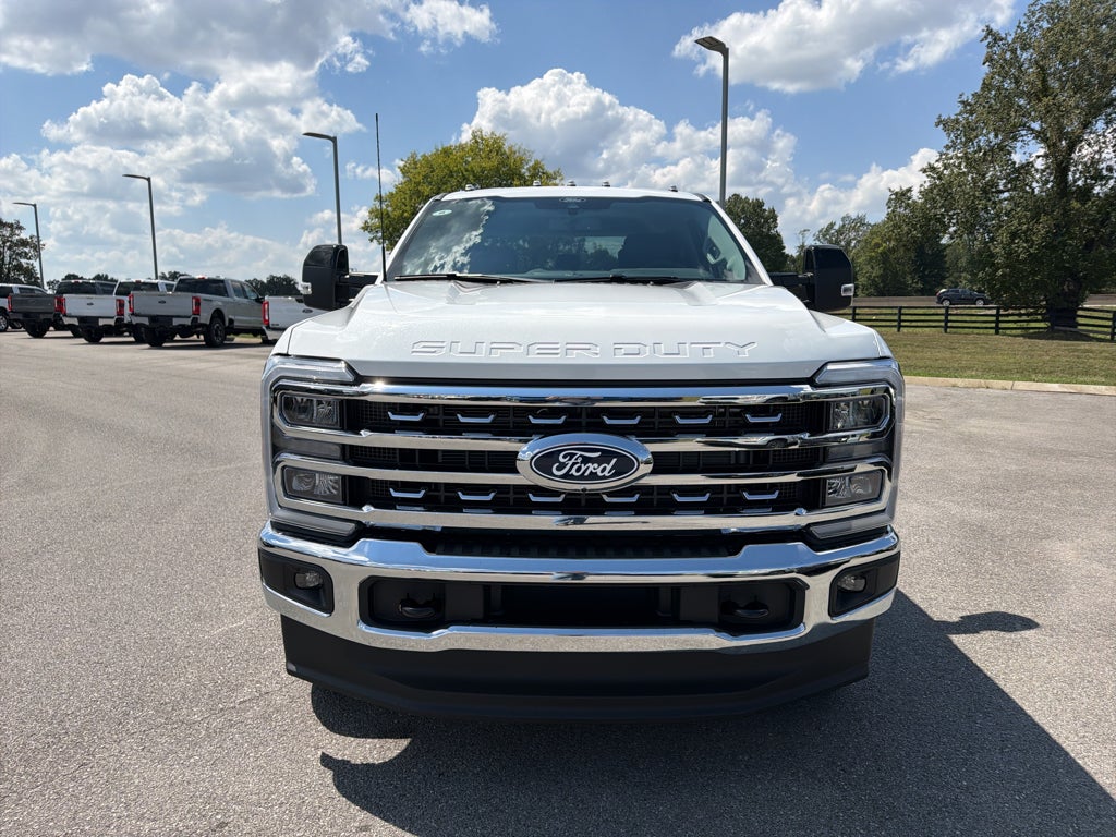 2027 Ford F-250 F-250® Lariat®