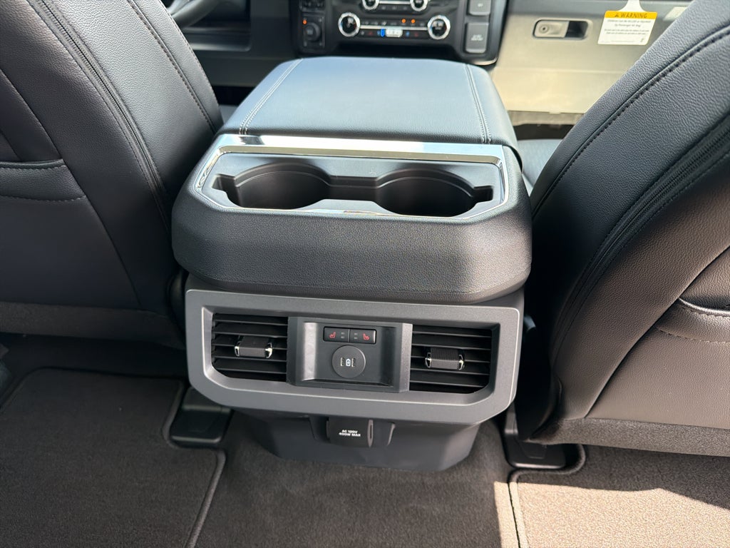 2027 Ford F-250 F-250® Lariat®