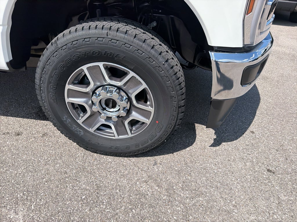 2027 Ford F-250 F-250® Lariat®