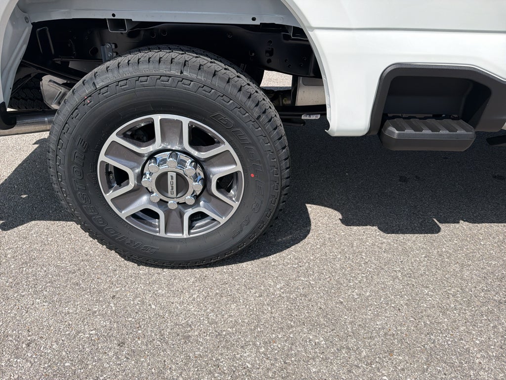 2027 Ford F-250 F-250® Lariat®