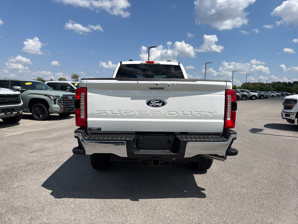 2027 Ford F-250 F-250® Lariat®