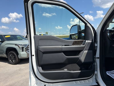 2027 Ford F-250 F-250® Lariat®
