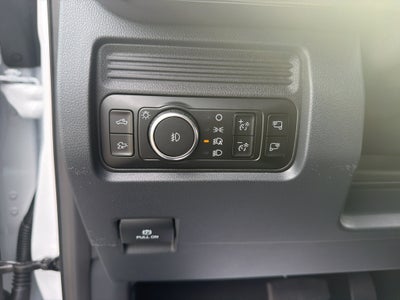 2027 Ford F-250 F-250® Lariat®