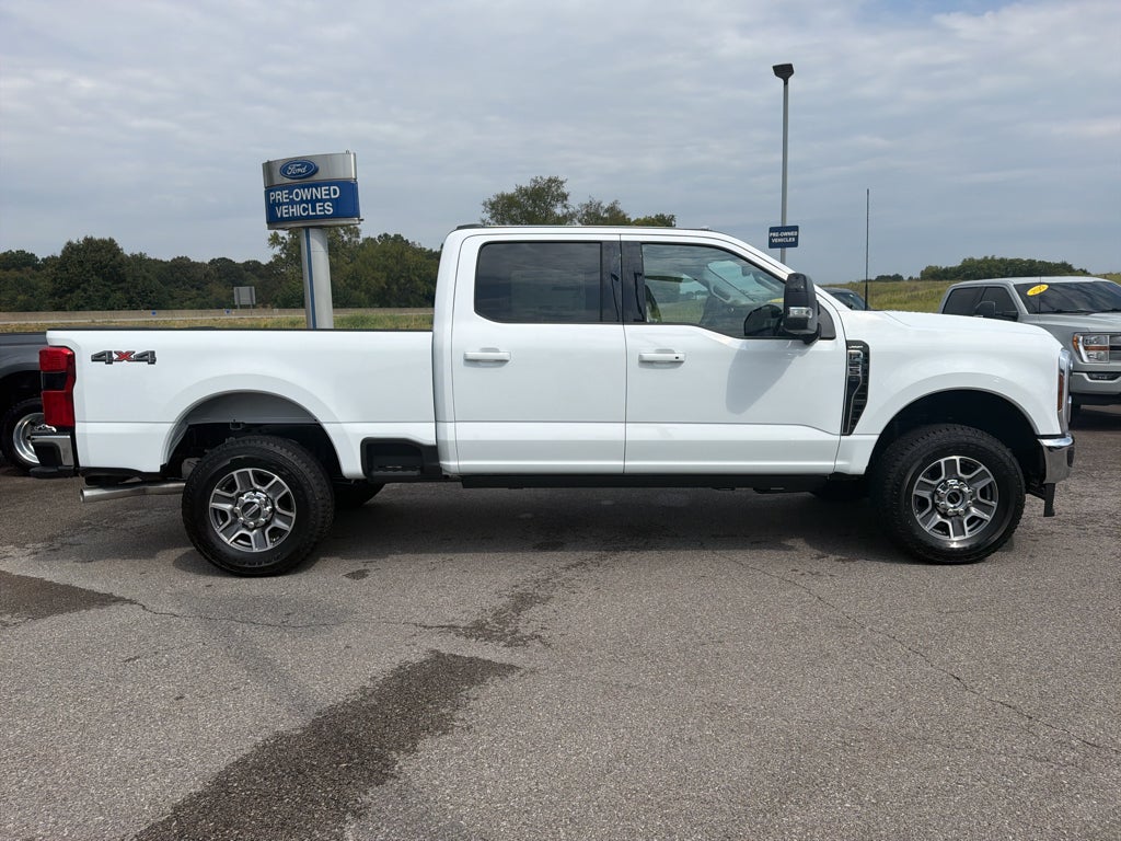 2027 Ford F-250 F-250® Lariat®