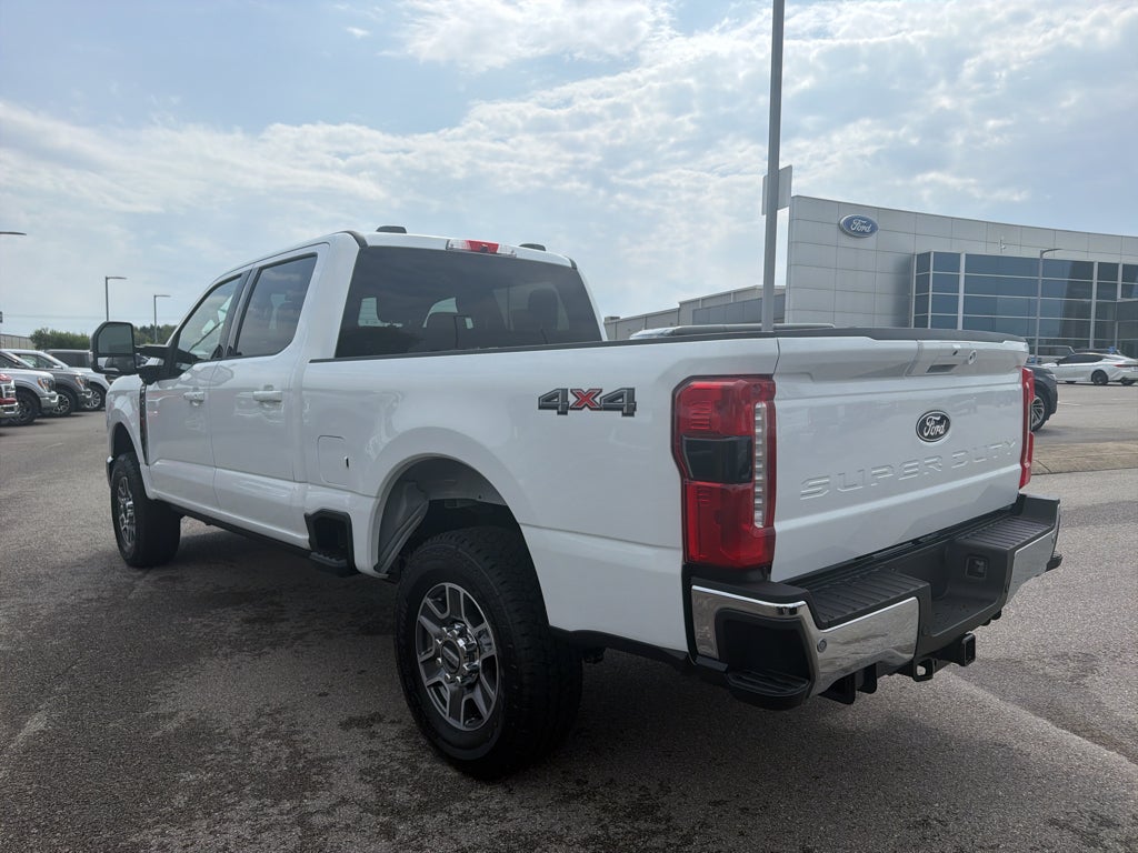 2027 Ford F-250 F-250® Lariat®
