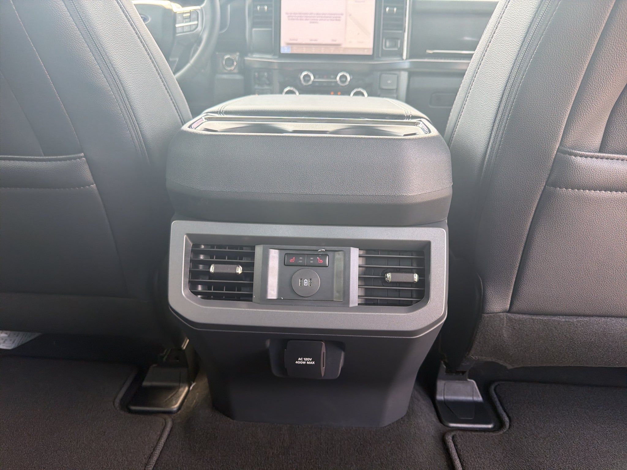 2027 Ford F-250 F-250® Lariat®