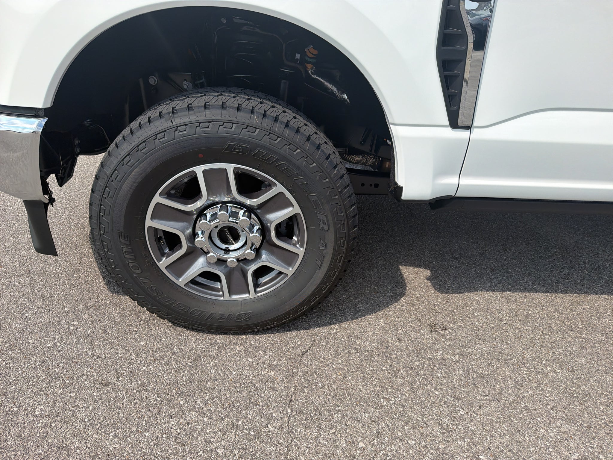 2027 Ford F-250 F-250® Lariat®