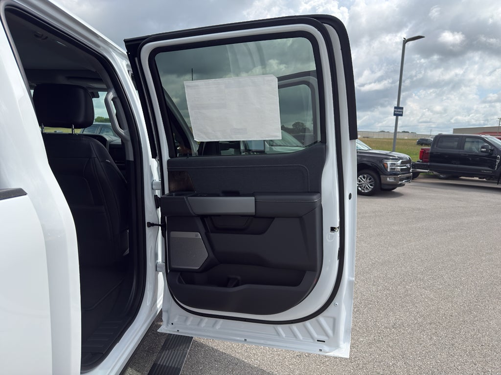 2026 Ford F-350 F-350® Lariat®
