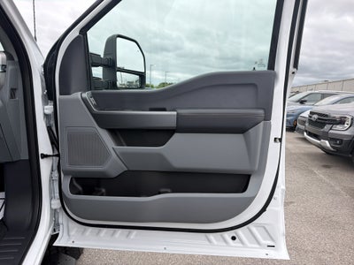 2027 Ford F-350 F-350® XLT