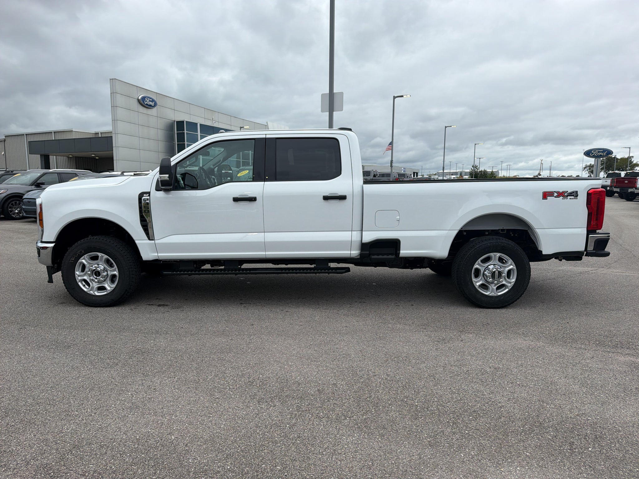 2027 Ford F-350 F-350® XLT