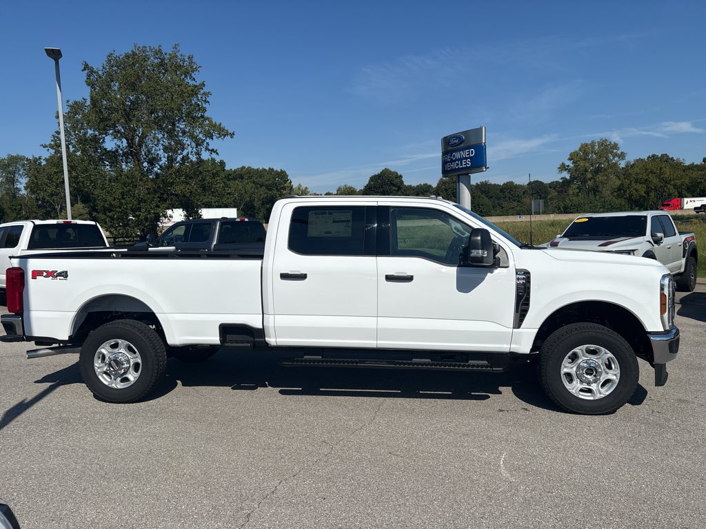 2027 Ford F-350 F-350® XLT