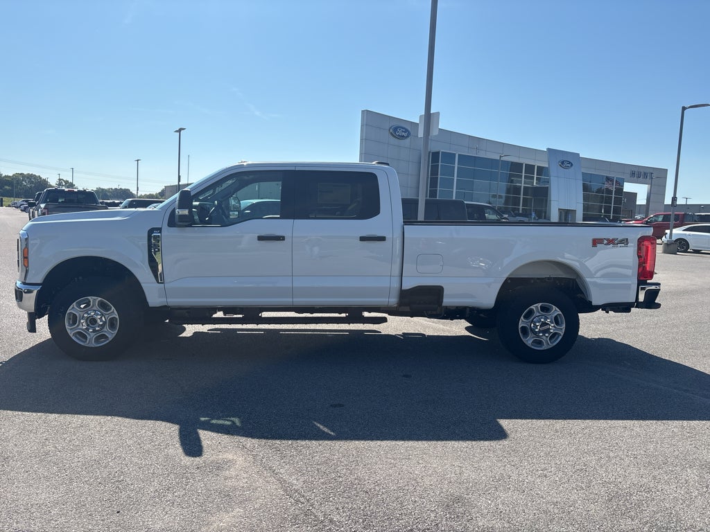 2027 Ford F-350 F-350® XLT