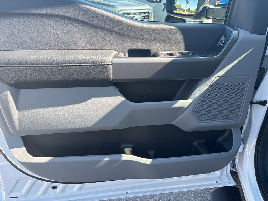 2027 Ford F-350 F-350® XLT