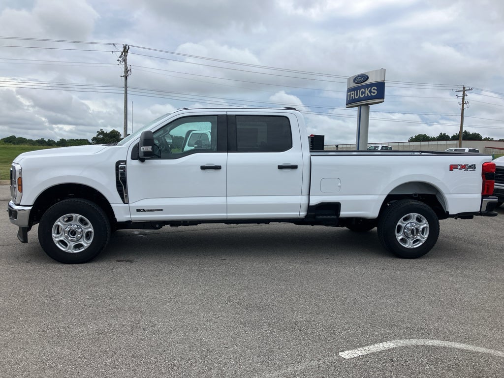 2026 Ford F-350 XLT