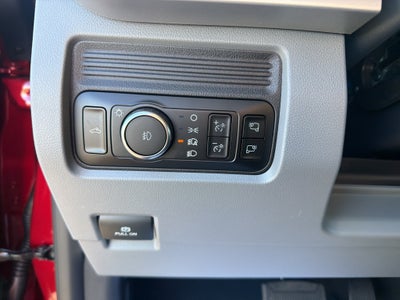 2027 Ford F-350 F-350® XLT