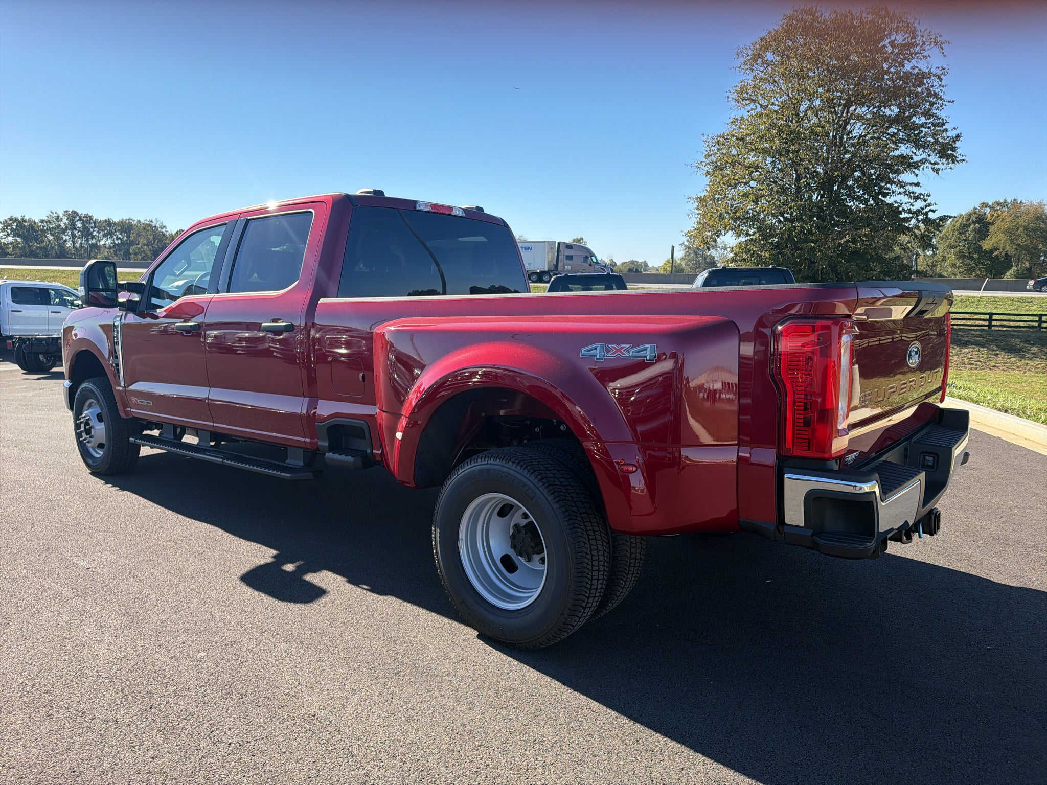2027 Ford F-350 F-350® XLT