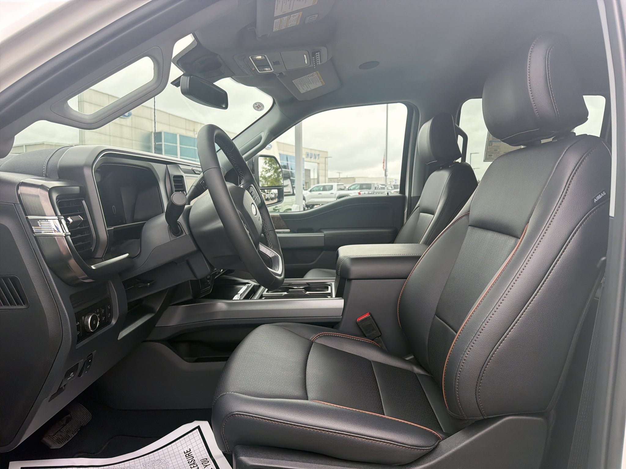 2027 Ford F-350 F-350® Lariat®