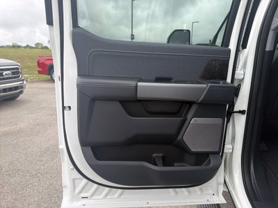 2027 Ford F-350 F-350® Lariat®