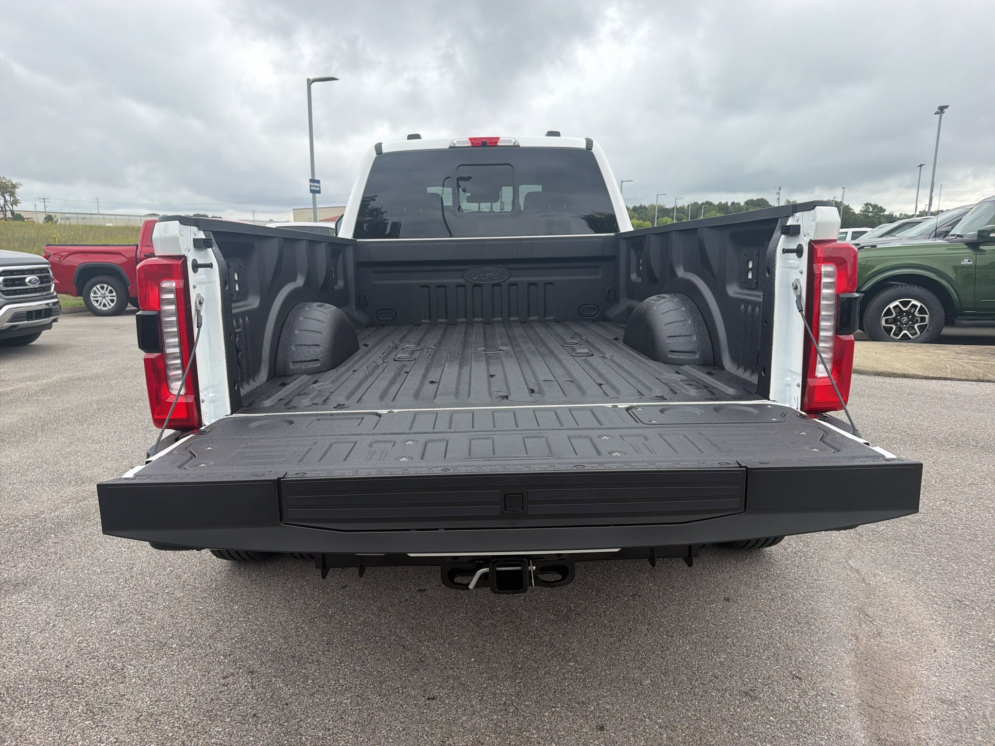 2027 Ford F-350 F-350® Lariat®