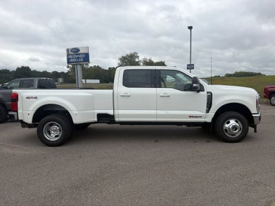 2027 Ford F-350 F-350® Lariat®