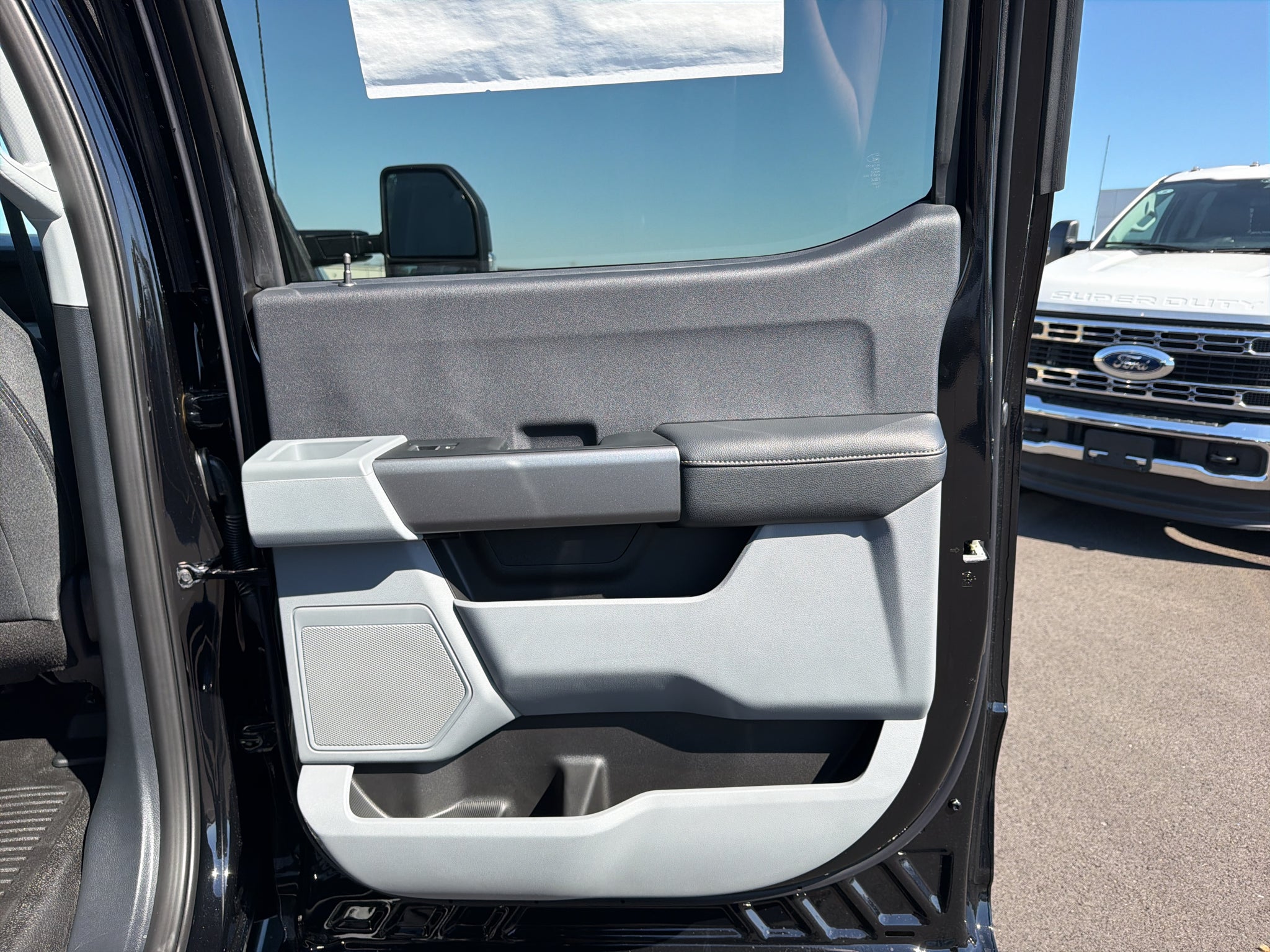 2027 Ford F-350 XLT