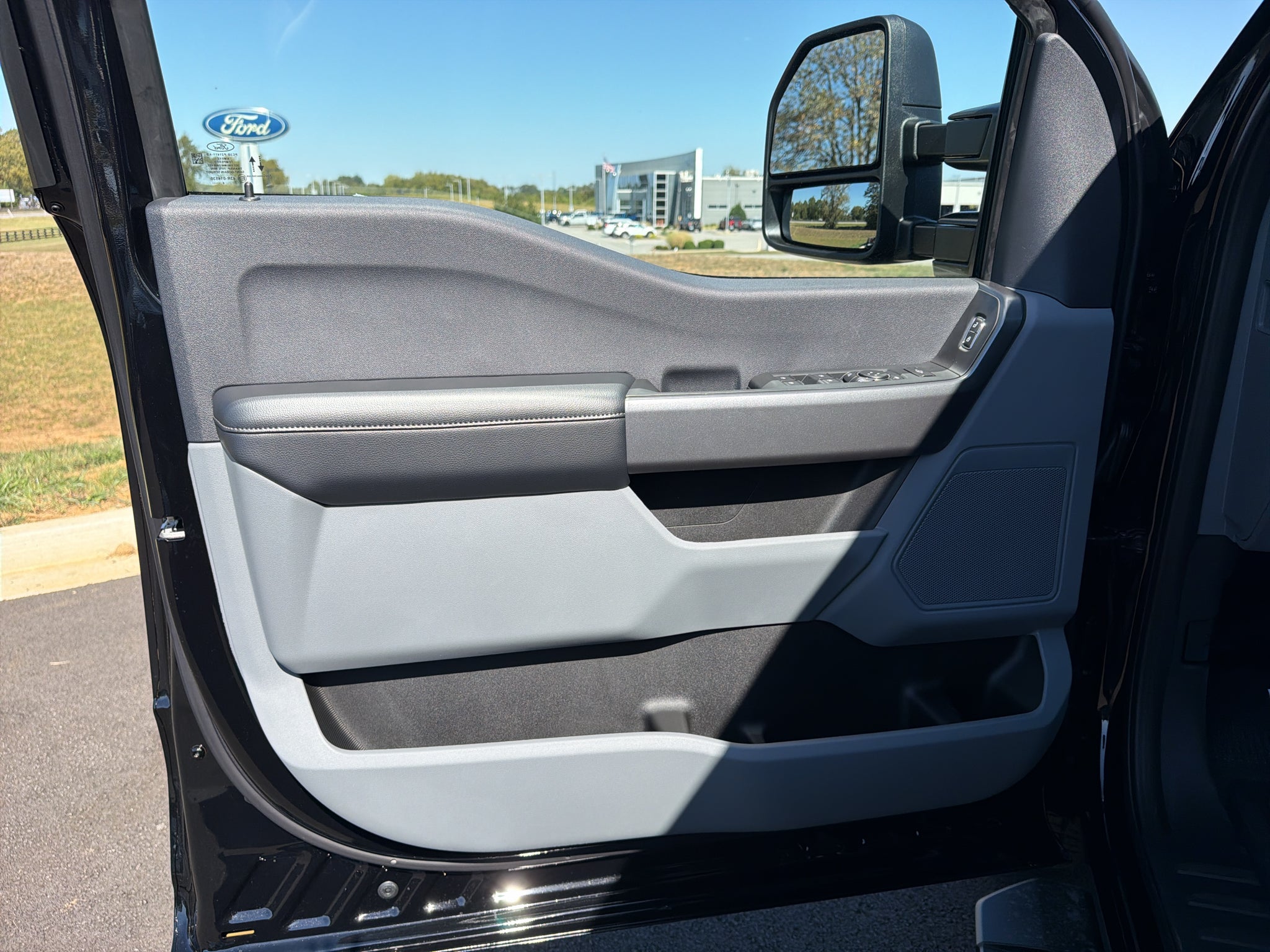 2027 Ford F-350 XLT