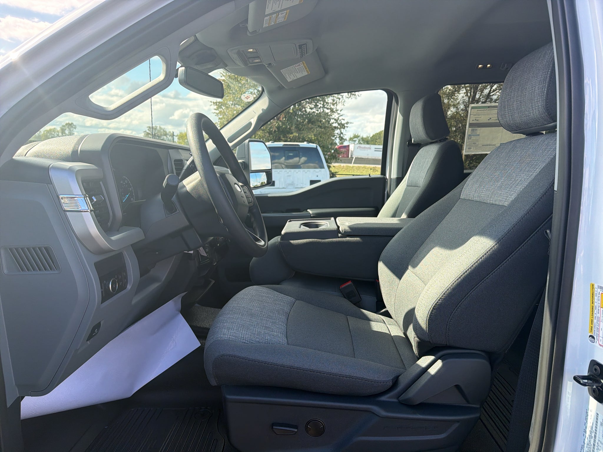 2027 Ford F-350 XLT